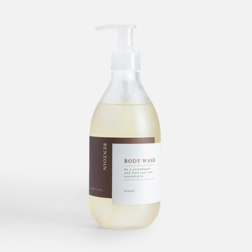 日光植萃香氛沐浴露500mL 乳香脂與安息香
