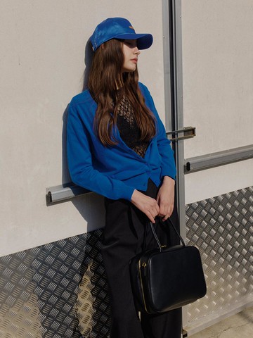 R-neck Button Closure Signature Fitted Cardigan [Blue]