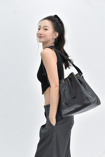 louis vuitton 黑色 EPI 皮革水桶包 肩背包