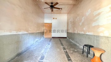 中都濕地公園旁 臨路懷舊大地坪透天｜高雄市三民區中庸街