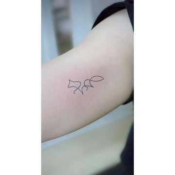 「線條狐狸」紋身貼紙 微刺青 輕紋身 IG 小紅書同款 超美 紋身貼 小清新 性感 抖音同款 防水 寵物 DIY 設計款