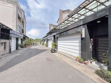 大社#面寬雙車透天#大地坪#傳統格局#孝親房｜高雄市大社區萬金路