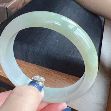 春帶彩翡翠手鐲 | 18.5圍 | 天然緬甸玉翡翠A貨 | 送禮