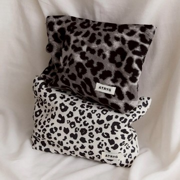 【BONNY&READ飾品】奶油豹紋化妝包 / 2色  |  白色豹紋 時髦 復古 隨身收納 生活小物