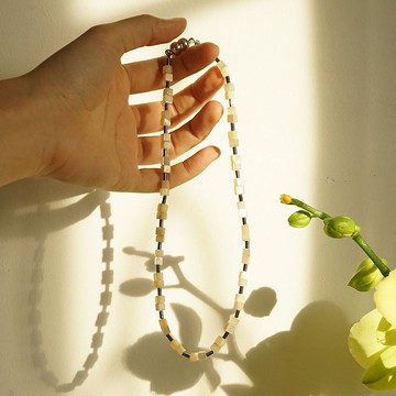 Mell天然珍珠母貝鎖骨鏈項鍊