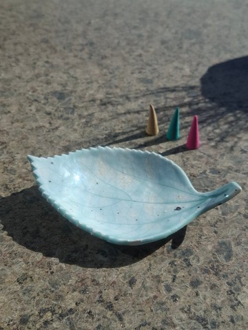 手拓葉片小瓷盤/薰香盤/飾品盒/皂盤