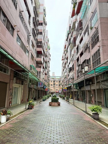 文心百利樓店｜小資創業438萬入手｜5米挑高住店｜台中市北屯區崇德二路一段