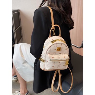 可愛小熊雙肩包韓版個性鉚釘背包2025年流行的包包雙肩包女生小包