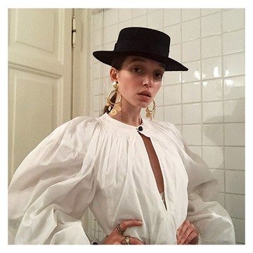 小禮帽女英倫時尚羊毛呢帽ins博主同款秋冬平頂氣質簡約黑色氈帽1入