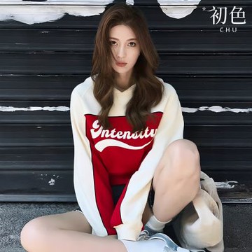 初色 美式拼接字母印花連帽領長袖T恤上衣女上衣-紅白色-15989(M-2XL可選)