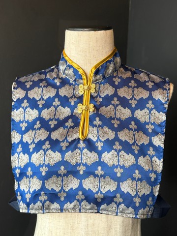 中國風領片 / Whipped Dog