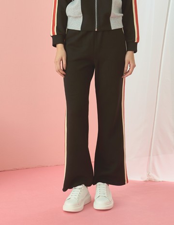 ★【喜芝梅】三色交響 運動風潮拼接設計舒適休閒套裝長褲(黑色；M-2L) 224070376