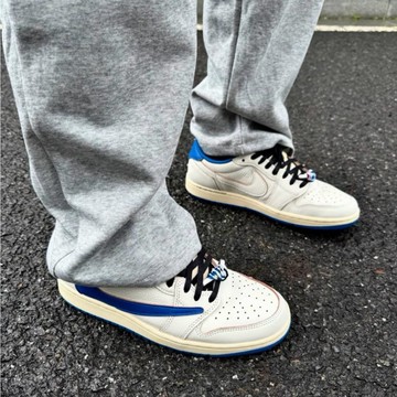 Travis Scott × Fragment Design × AJ 1 Low OG 三方聯名 DM7866-104