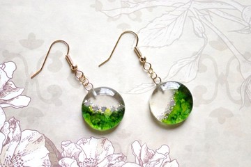 樹脂圓形耳環・森林的讚美詩
