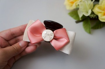 A1-大鯊魚夾(L)- 鯊魚夾髮夾抓夾盤髮夾類 米色金絲絨