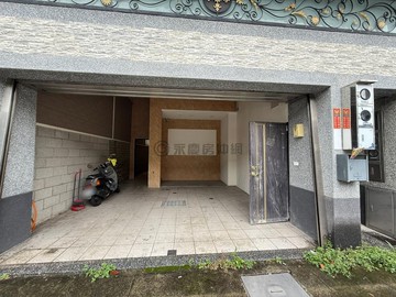 ☘️東區十甲商圈臨八米活路-51坪大地坪電梯別墅｜台中市東區東英十一街