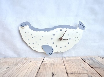 成人斑海豹時鐘木製掛鐘