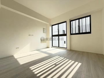 ‼️交流道旁｜新光田特區｜面寬五米五｜獨棟雙車別墅｜台中市沙鹿區中樂街