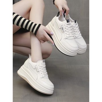 內增高小白鞋女2025新款透氣厚底小個子板鞋爆款百搭休閑運動女鞋