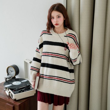 現貨★撞色條紋寬鬆慵懶圓領針織毛衣(共2色)1104 【NR2268】