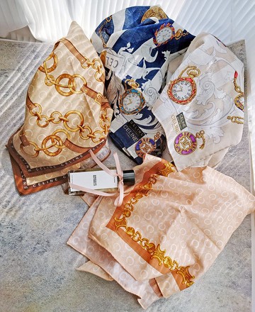 全新 未使用 CELINE 金環鏈條老花 手巾方巾 手帕 綁包帶圍巾絲巾