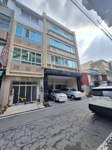 輕屋齡))屏東★潮州商圈★錢潮滿滿黃金店面｜屏東縣潮州鎮西市路