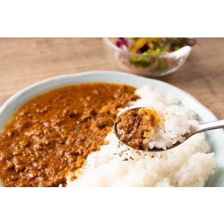 ふるさと納税 北海道産 健酵豚 キーマカレー 4パック (各180g) セット 北海道新ひだか町