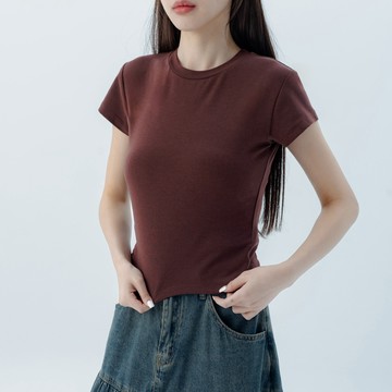 QUEENSHOP_V 女裝 短袖 素面圓領彈性正肩合身上衣 四色售 S/M 現+預 【01099504】