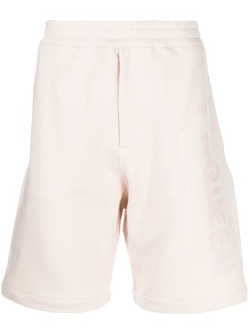 Alexander McQueen - graffiti-logo sweatshorts - men - Cotton - M - Pink