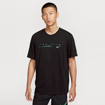 NIKE 短袖上衣 男 訓練 快乾 AS M NK DF RISE 365 SS KIPCHOG 黑 HF0905-010