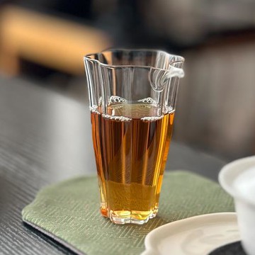 花型玻璃公道杯透明耐熱分茶器中式茶海大容量不燙手高檔茶具配件