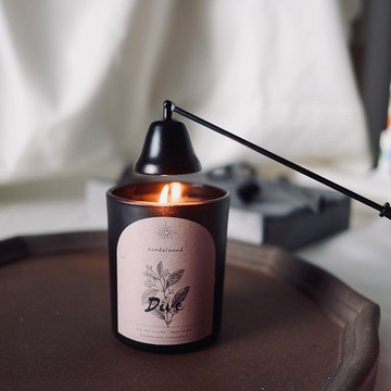 No.V 檀香 大豆蠟蠟燭