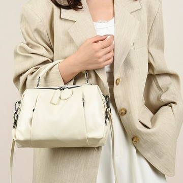 『Mika迷卡』A159現貨 新款斜背包簡約軟皮枕頭包時尚大容量油蠟皮手拎包日常通勤包 預購請聊聊