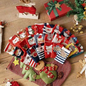 節日創意設計百搭棉圣誕老人日男女士卡通可愛保暖中筒襪時尚條紋