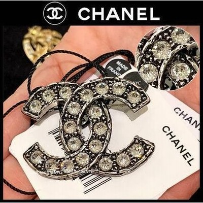 CHANELロゴブローチの通販 93件の検索結果 | LINEショッピング