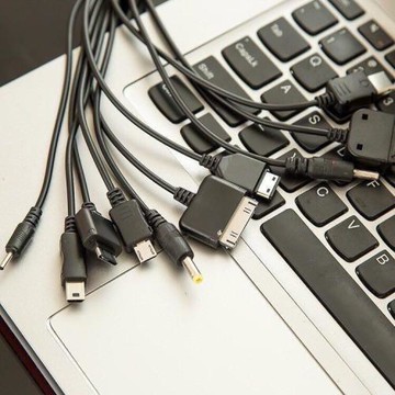 直充數據線USB一拖十萬能充電線/器 多功能圓頭 老電源線
