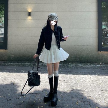 艾恩晟 牛仔外套短款港風潮酷女士正肩夾克寬松修身黑色小個子