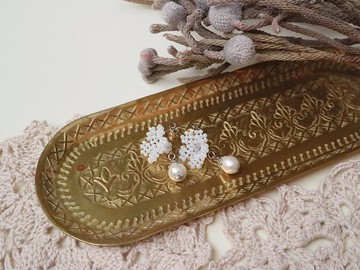 妖精的帽子與棉珍珠針式耳環 白色 櫻草花 蕾絲花朵 森林系