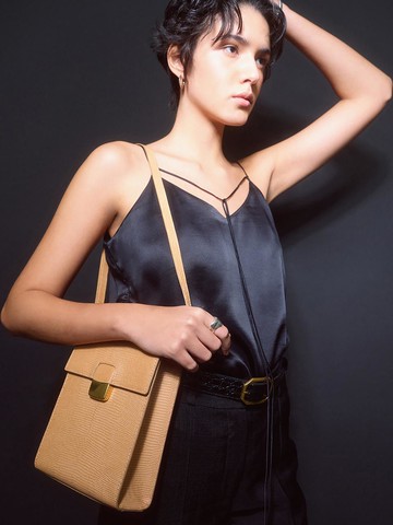 Facade Cross 17 Bag