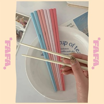 隔日到貨｜日式防滑抗菌筷子 耐高溫餐具組 塑膠八角筷 環保筷套裝 限量現貨｜FAFA 發發家居 台灣