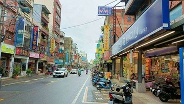 平鎮國中.和平市場.和平路熱鬧商圈.正15米路透天｜桃園市平鎮區和平路