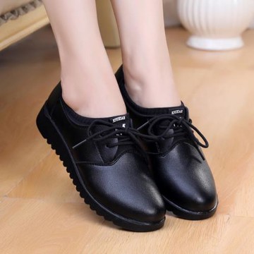 女士久站不累工作鞋女黑色皮鞋平底防滑單鞋軟底舒適上班媽媽鞋