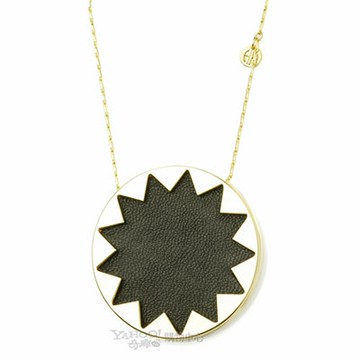 House of Harlow 1960 黑色皮質大太陽長項鍊