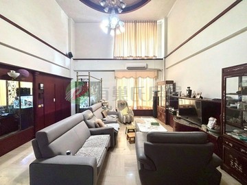 正八期可停三部車大地坪臨路別墅海德堡別墅｜台中市南屯區文心南一路