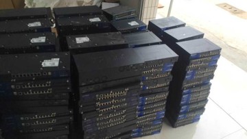 Juniper SRX220H 千兆硬件防火墻 永不掉線不怕攻擊 帶電源