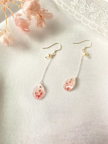 春季特輯-花精靈粉色繡球花瓣垂吊銀鍊珍珠造型耳環#uv膠#永生花