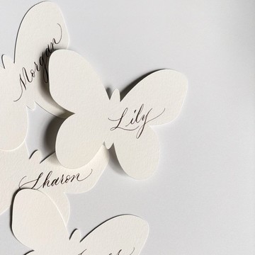 【英文書法 蝴蝶造型座位卡】客製化婚禮/活動手寫賓客卡- 10入