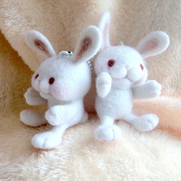 兔包製純手工羊毛氈軟綿綿小白兔掛飾鑰匙圈