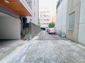 北區｜植物園旁重金600萬絕美質感宅｜台中市北區健行路