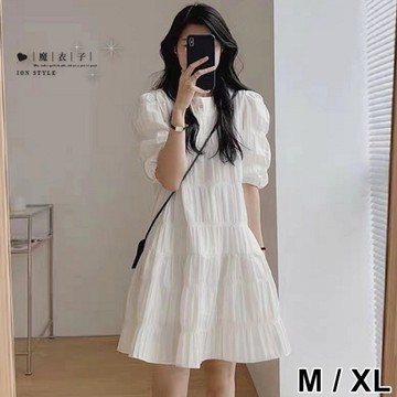 【QV5141】魔衣子-素色褶皺肌理感設計泡泡袖洋裝